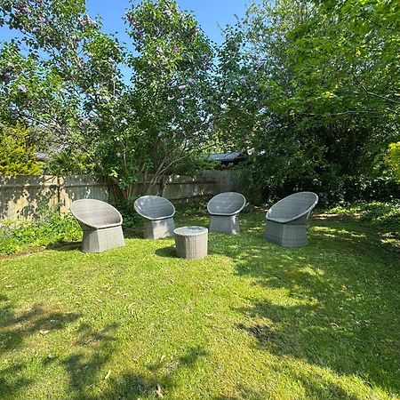 Surbiton Home With Free Parkings, Surbiton, Kingston Upon Thames, Surrey, Greater London Uk Εξωτερικό φωτογραφία