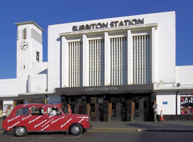 Surbiton Home With Free Parkings, Surbiton, Kingston Upon Thames, Surrey, Greater London Uk Εξωτερικό φωτογραφία